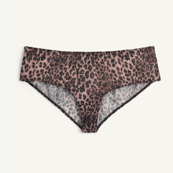 NWT 2pc ZARA  TRIANGULAR BRA X KATE MOSS SIZE ML
🚨 FINAL PRICE NO OFFER ACCEPT - Picture 6 of 8